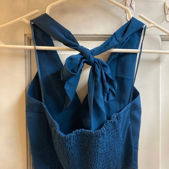 NWT halter tie going out top - Picture 2 of 3